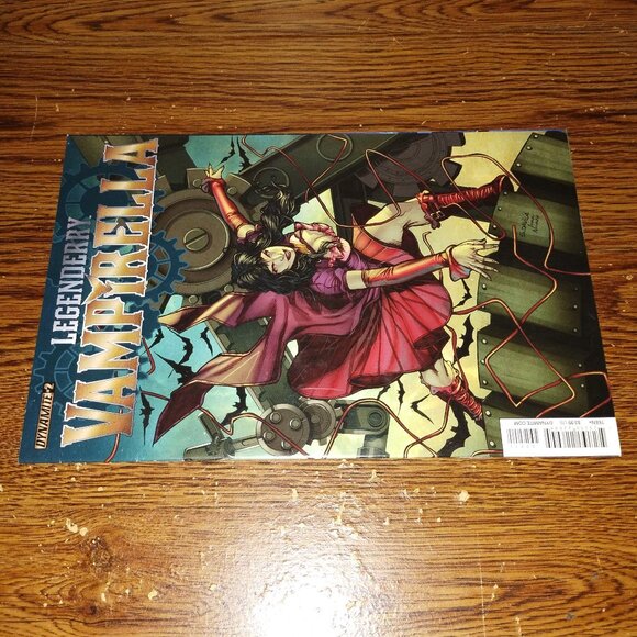 Legenderry Vampirella #2 (Dynamite comics, 2015) Sergio Fernandez Davila Cover A - Picture 3 of 3